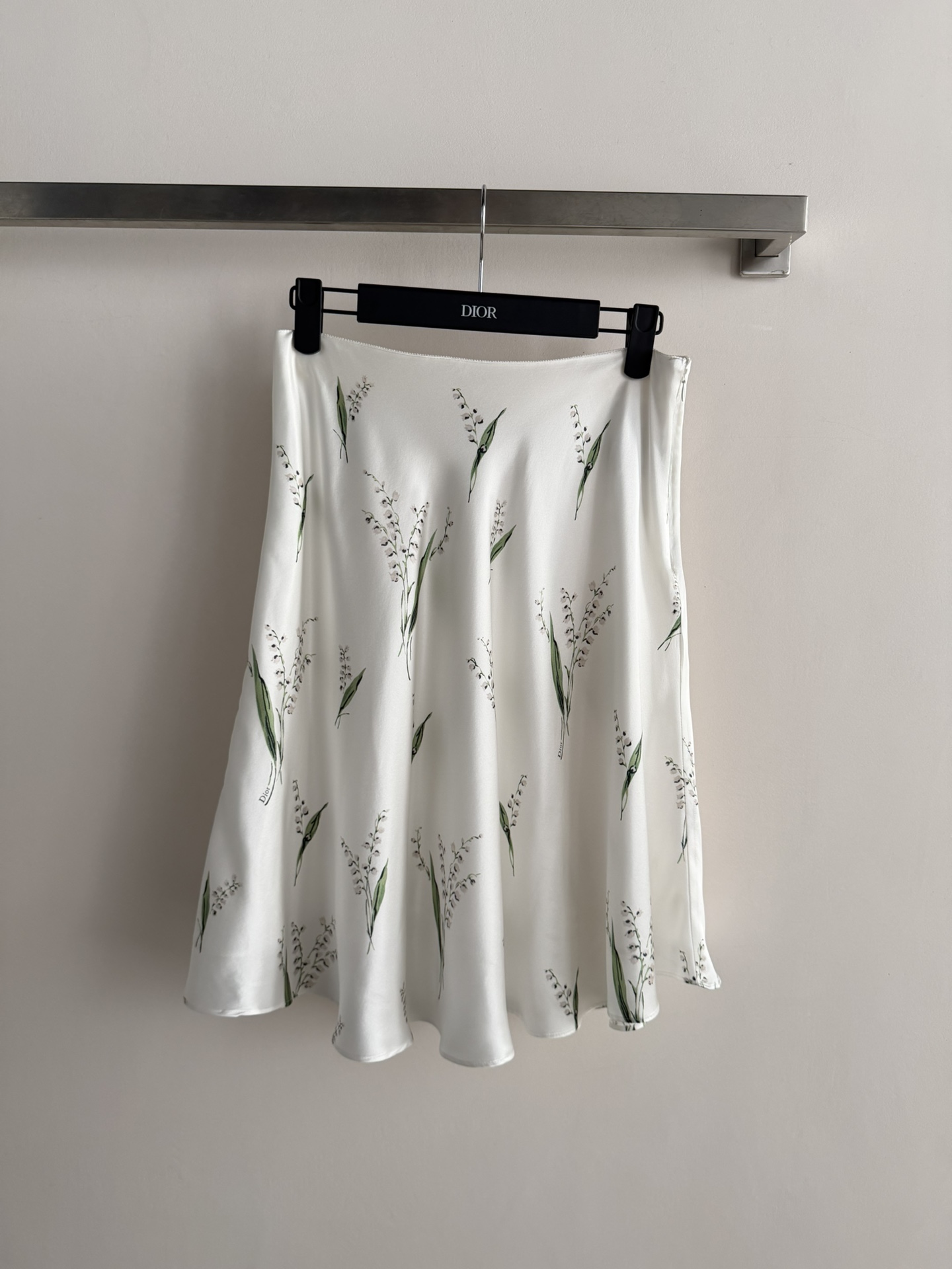 skirts and dresses woman